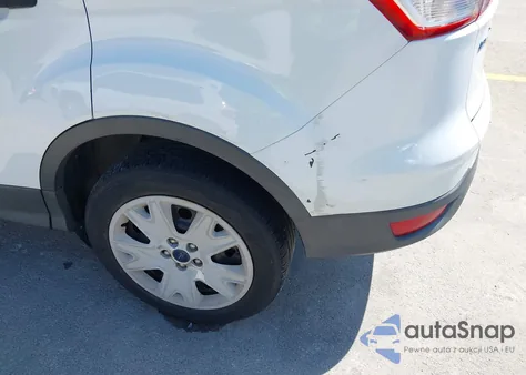 2013 Ford Escape S из США, поврежденный, VIN 1FMCU0F7XDUD79136